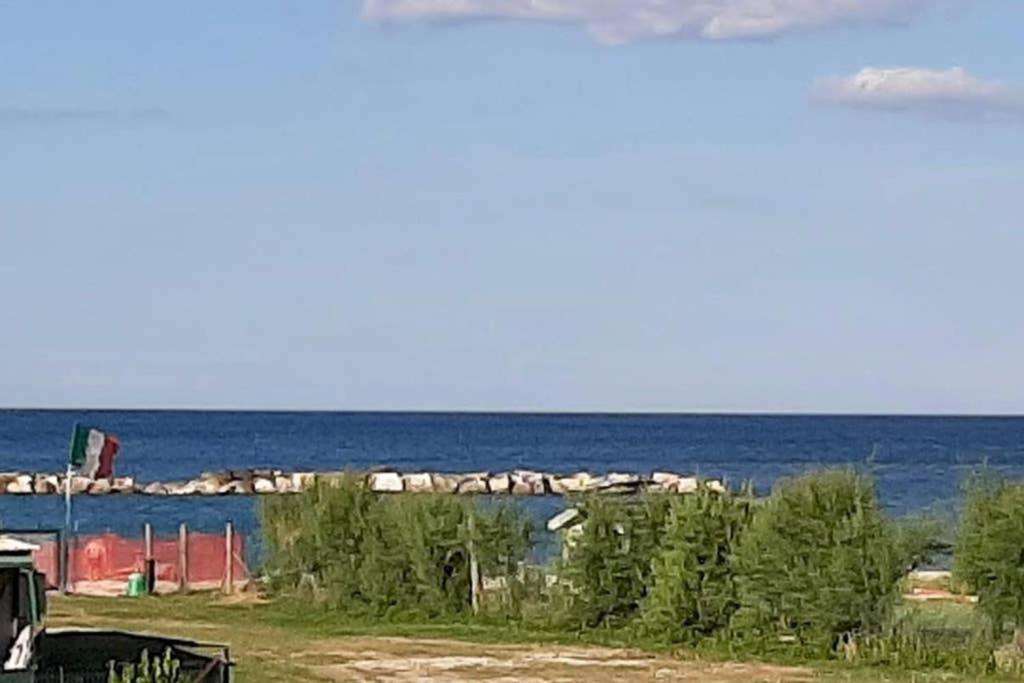 Bilocale Vista Mare Apartment Fano Bagian luar foto